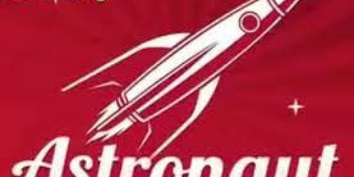 Astronaut Crash vs. Aviator: A Comparative Analysis