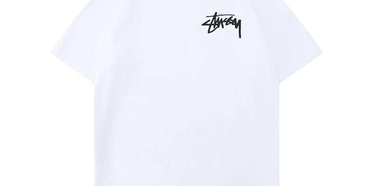 Stylish Stussy Sweatshirt for Urban Fashion Lovers
