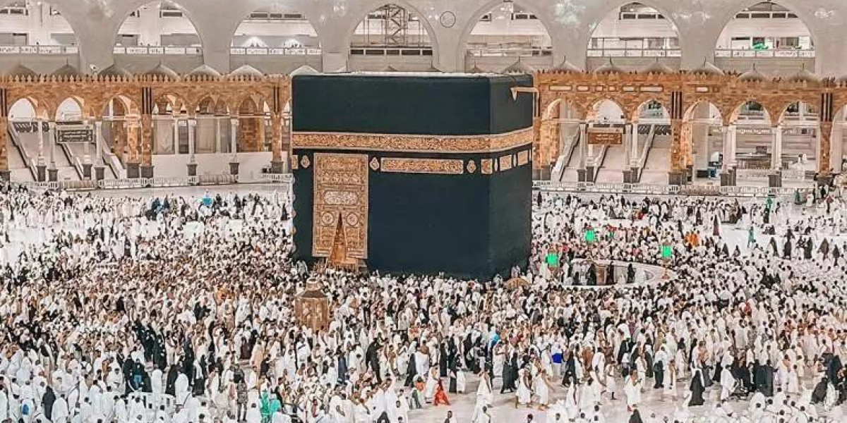 Understanding the Cultural Importance of Group Umrah Packages During Ramadan