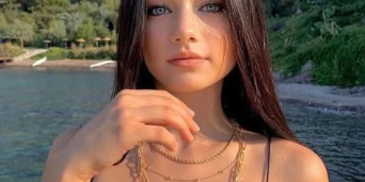 How to Pick the Right Size in Cole Buxton Clothing