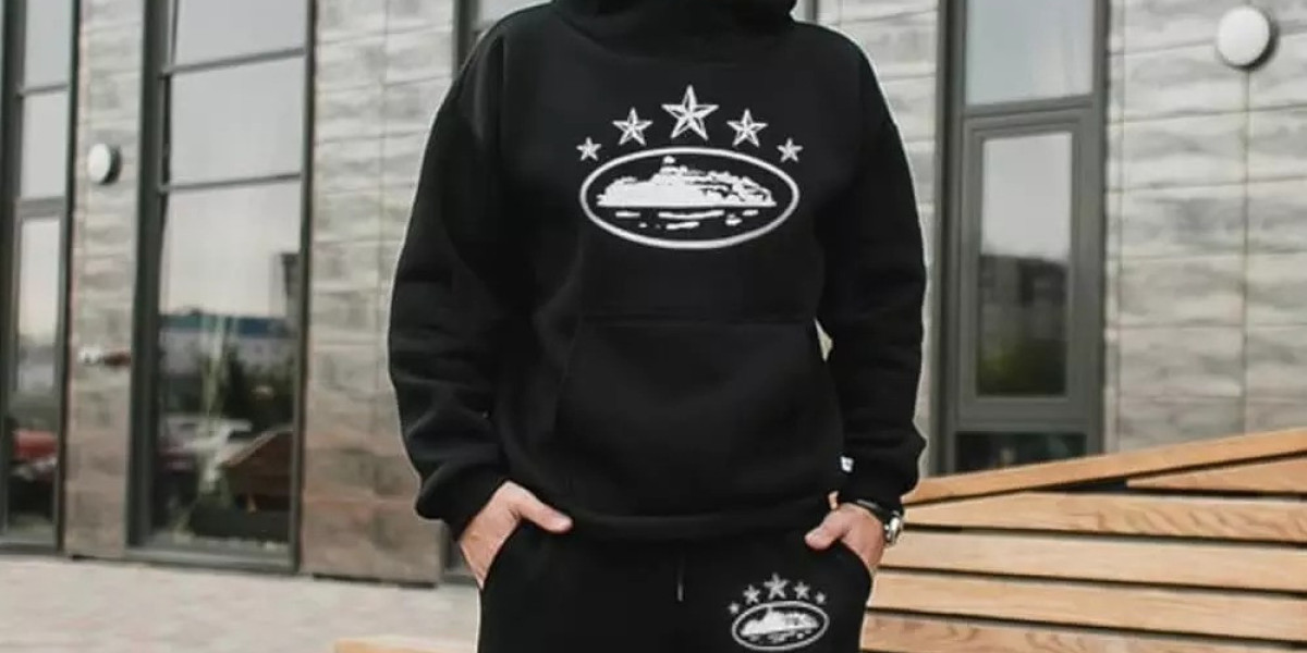 Exploring the Signature Looks of Corteiz Official Collection